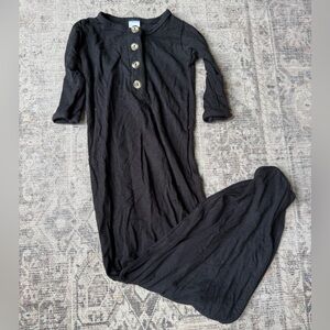Lou Lou And Company Black Knotted Baby Gown NB